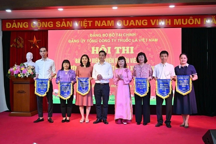 Đảng bộ Vinataba: Lan tỏa tinh thần Nghị quyết Đại hội XIV qua hội thi báo cáo viên