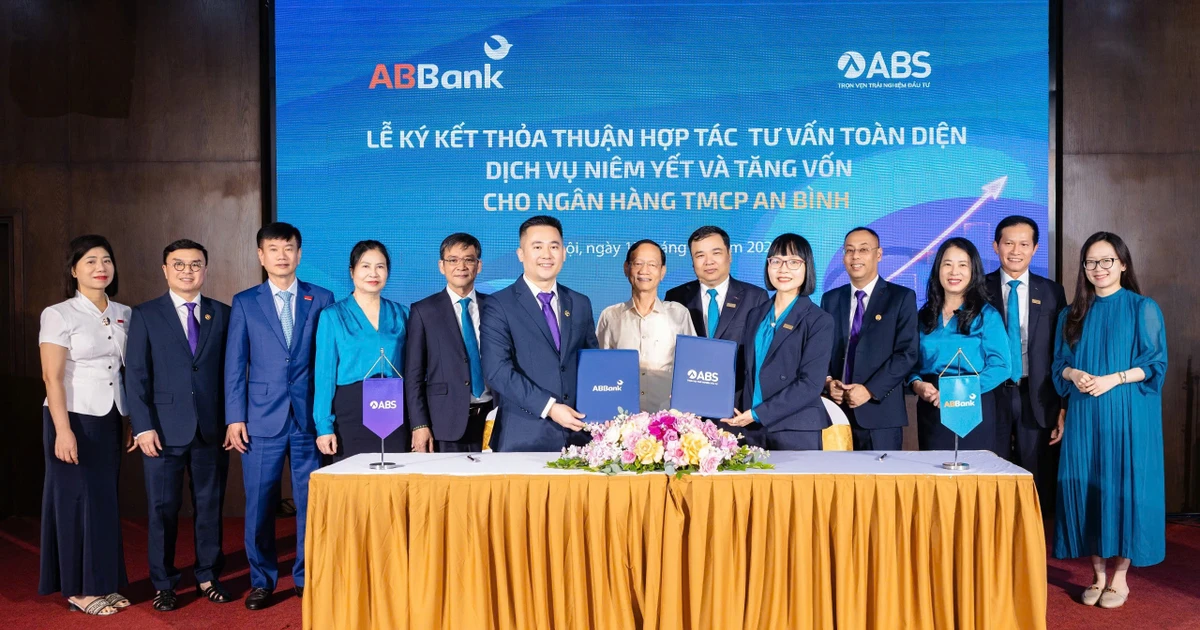 ABBank và ABS ký kết thỏa thuận hợp tác tư vấn toàn diện dịch vụ niêm yết và tăng vốn điều lệ