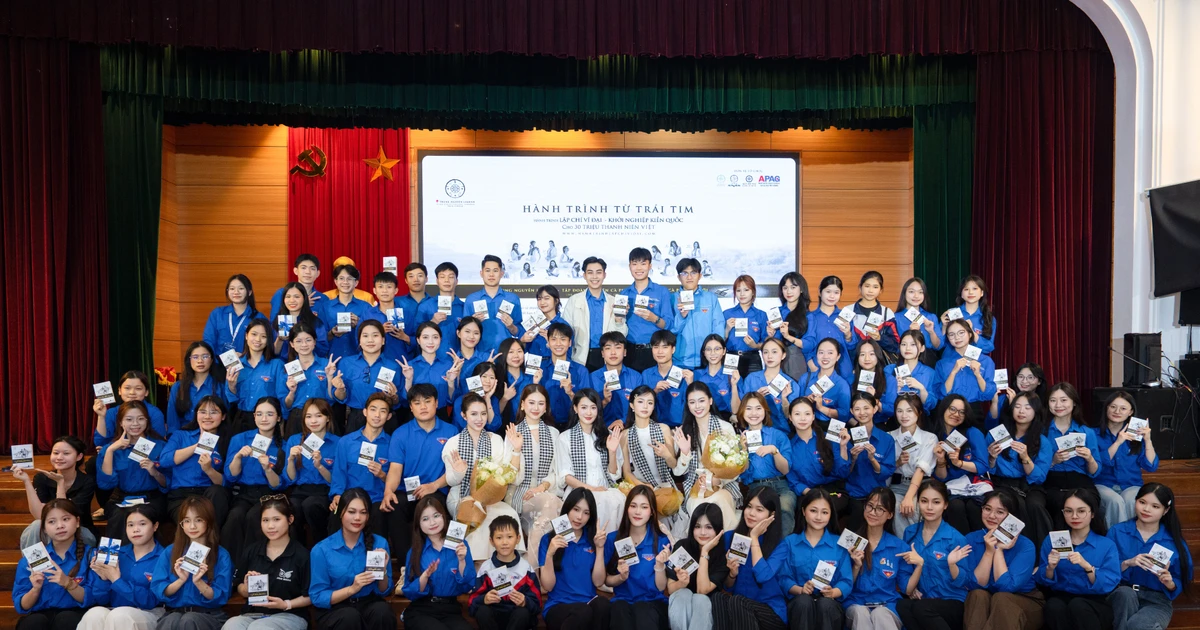 Hành trình Từ Trái Tim: Gần 5.000km gieo tri thức, hun đúc khát vọng lớn cho thanh niên Việt