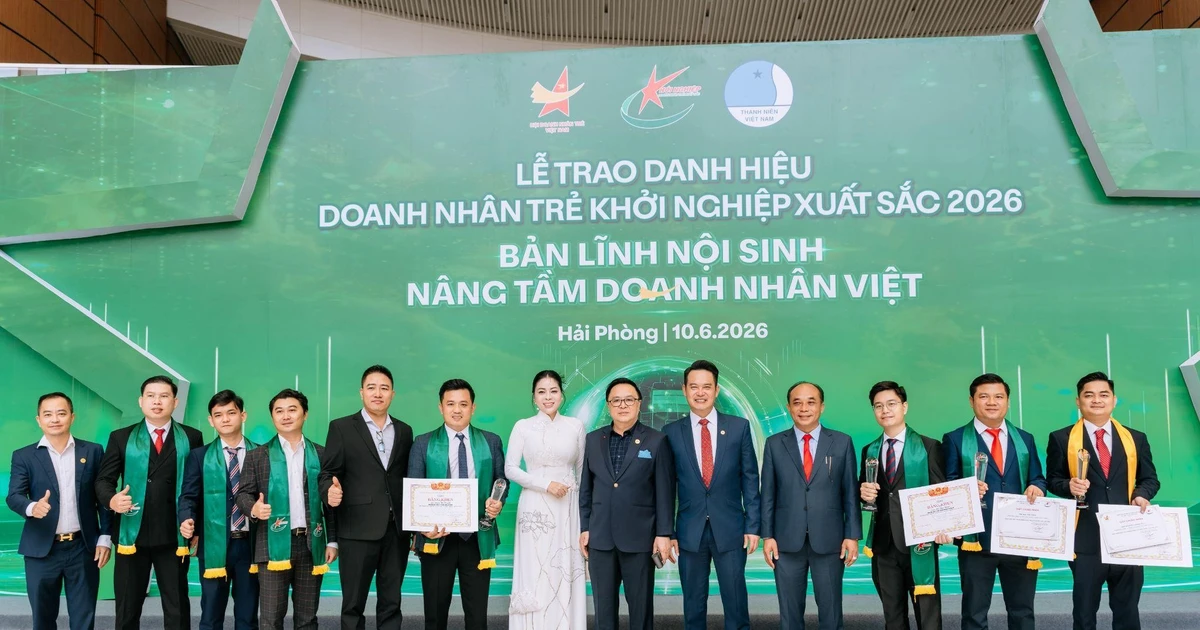 Lọt Top 100 Doanh nhân xuất sắc, Dailyve khẳng định vị thế trong hệ sinh thái đặt vé thông minh