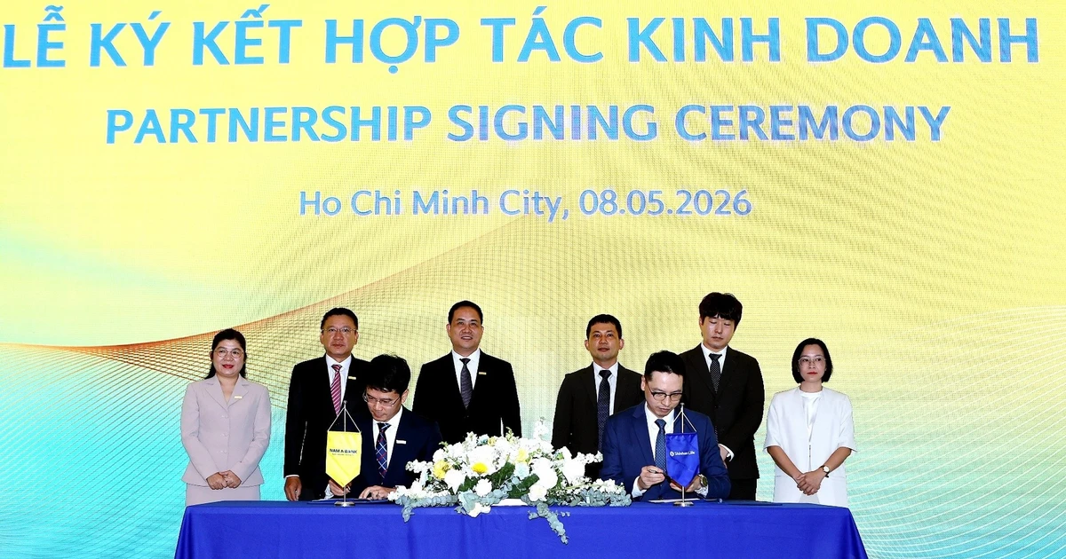 Shinhan Life Việt Nam ký kết hợp tác kinh doanh bảo hiểm với Ngân hàng Nam Á