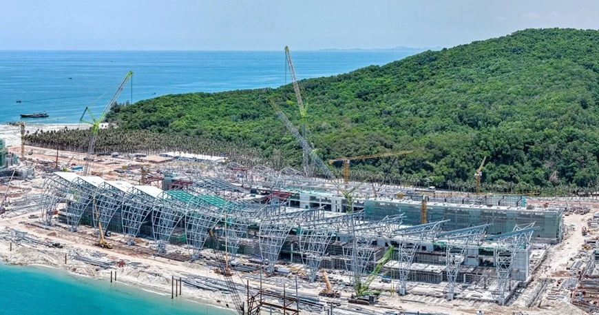 Ống thép Hòa Phát đồng hành cùng các công trình trọng điểm phục vụ APEC 2027