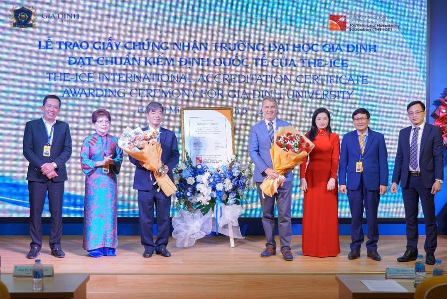 Một trường đại học tại Việt Nam đạt chuẩn kiểm định chất lượng giáo dục theo tiêu chuẩn THE-ICE