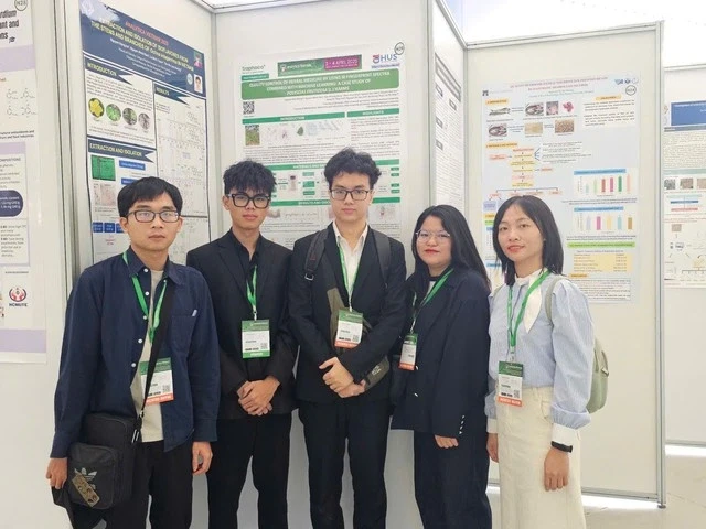 Cách Traphaco trẻ hoá thương hiệu