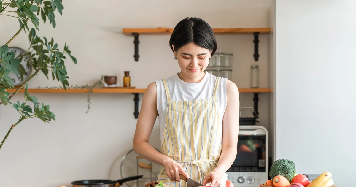 Người trẻ nấu ăn tại nhà: vừa nhanh gọn, vừa chủ động bữa ăn mỗi ngày