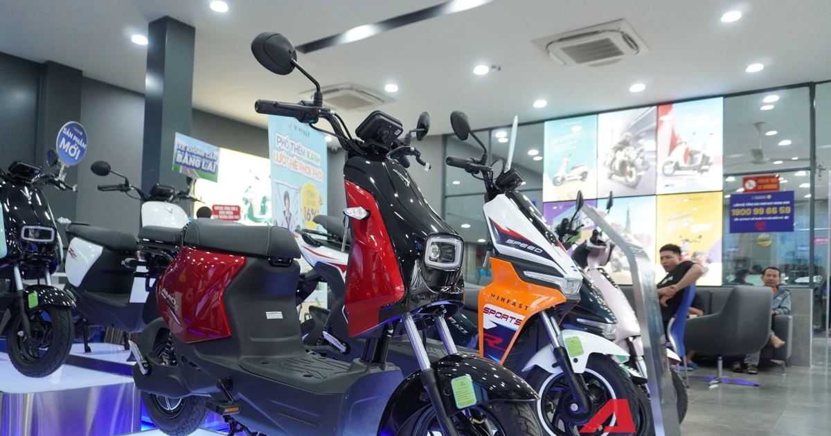 Giải mã VinFast Amio S: Xe máy điện trang bị bàn đạp, không cần bằng lái, giá chỉ hơn 11 triệu đồng