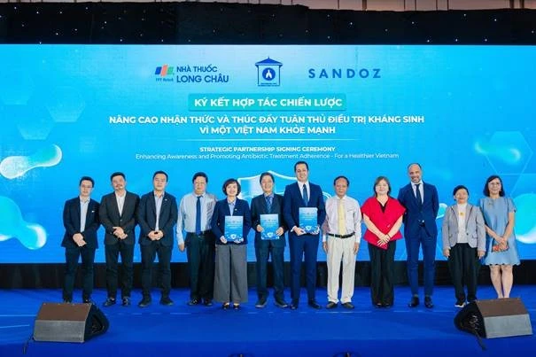Long Châu hợp lực cùng Sandoz, Hội Hô hấp TP.HCM nâng cao nhận thức cộng đồng về sử dụng kháng sinh