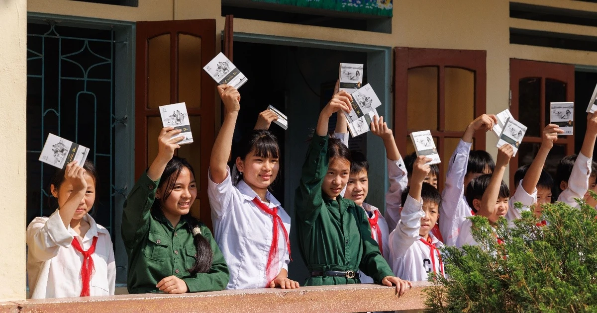 Hành trình Từ Trái Tim: Đánh thức khát vọng lập thân cho học sinh nơi địa đầu Tổ Quốc