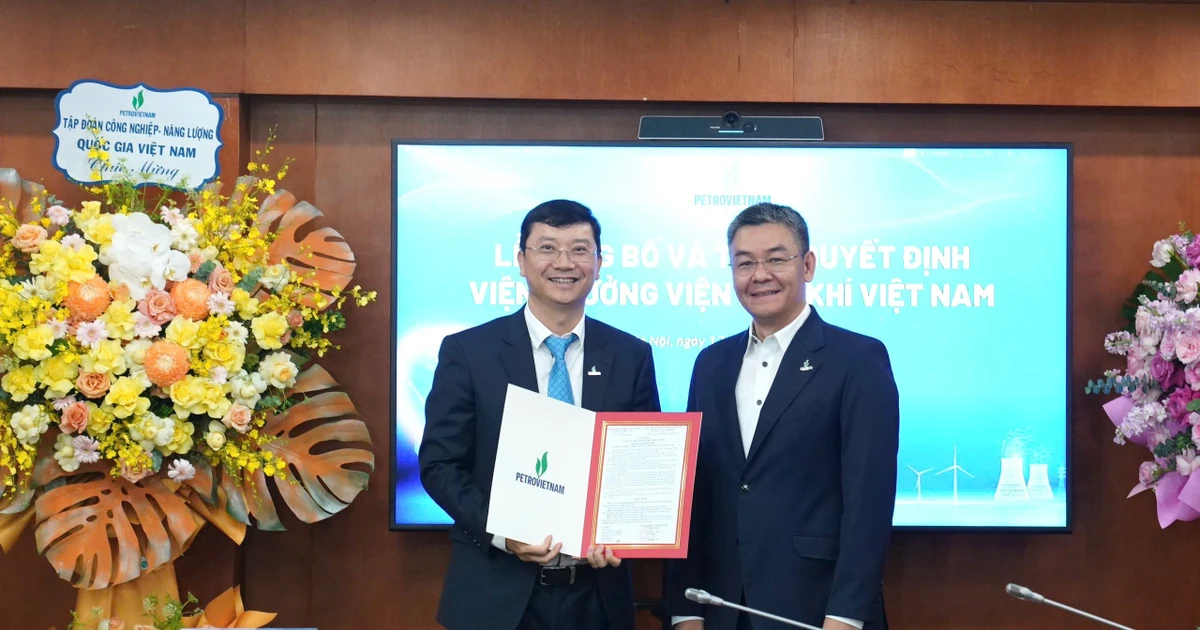 Petrovietnam trao quyết định giao nhiệm vụ Viện trưởng Viện Dầu khí Việt Nam