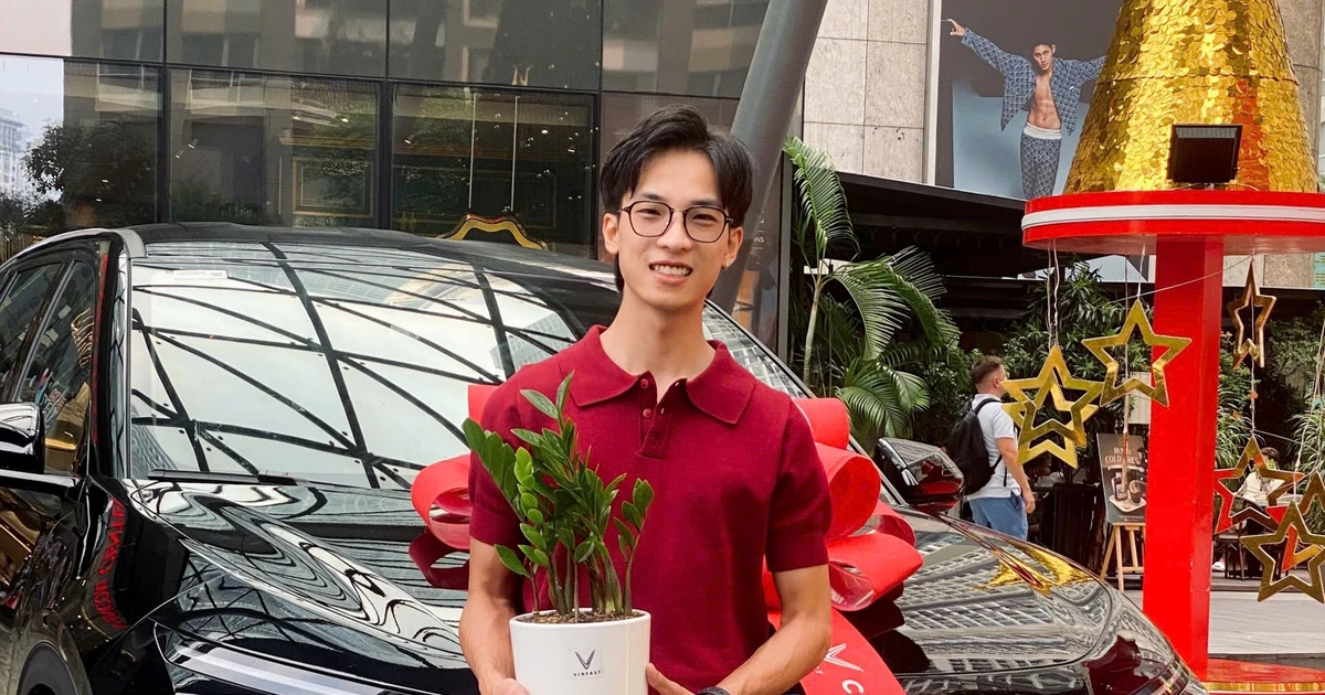 Chủ xe Limo Green: “Chi phí nhiên liệu, bảo dưỡng chỉ như xe máy, khách lên xe ai cũng khen”