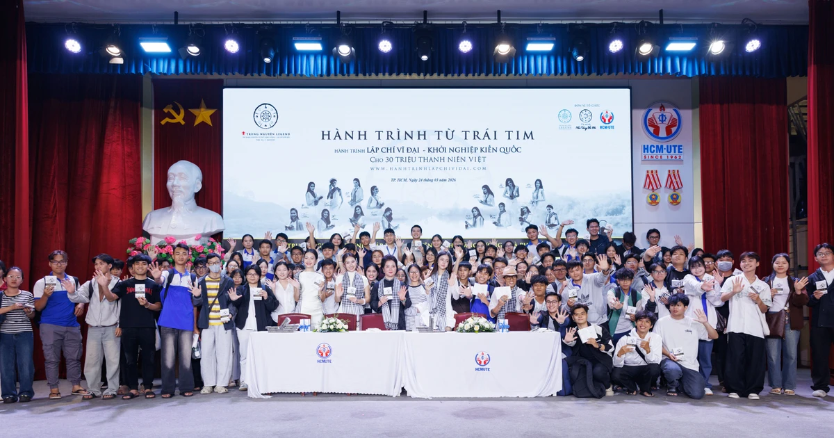 Nhật ký hành trình Từ Trái Tim: Trao sách quý đổi đời - khơi khát vọng cho thế hệ trẻ