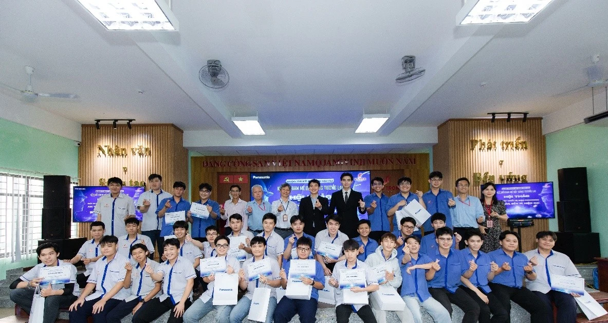 Panasonic Electric Works Việt Nam đồng hành cùng trường CĐ Lý Tự Trọng TP. Hồ Chí Minh đào tạo kỹ sư điện thế hệ mới