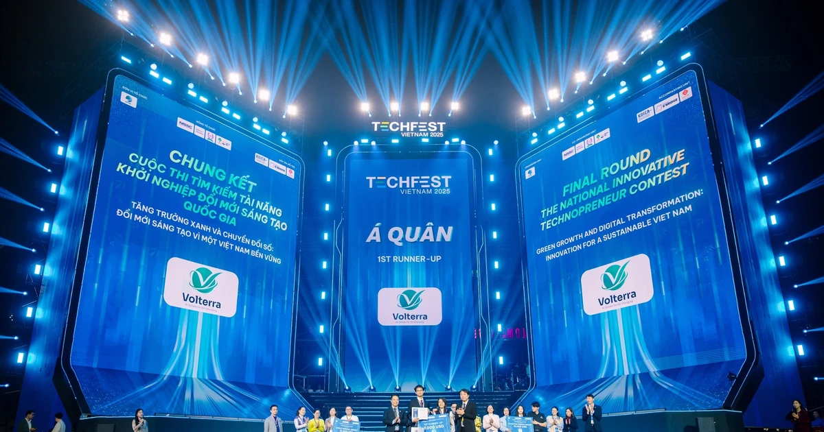 Startup từ phòng lab VinUni phát triển 'bộ não' điều phối mạng lưới sạc xe điện