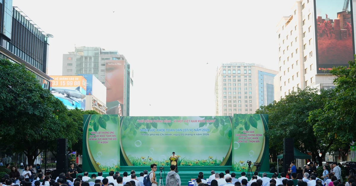 Vinamilk đồng hành cùng ngành y tế TP.HCM chăm sóc sức khỏe cộng đồng