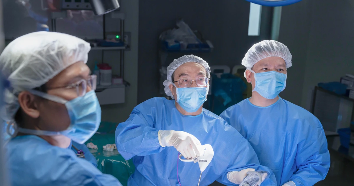 Vinmec cứu sống cụ ông 70 tuổi mắc 'ung thư chồng ung thư'