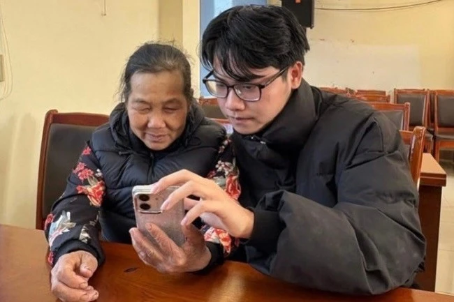 Quảng Ninh phát huy vai trò sinh viên công nghệ trong hỗ trợ chuyển đổi số