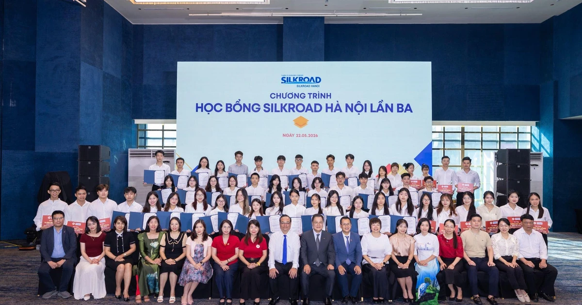 SILKROAD HANOI hỗ trợ học bổng cho sinh viên Việt Nam suốt ba năm liên tiếp