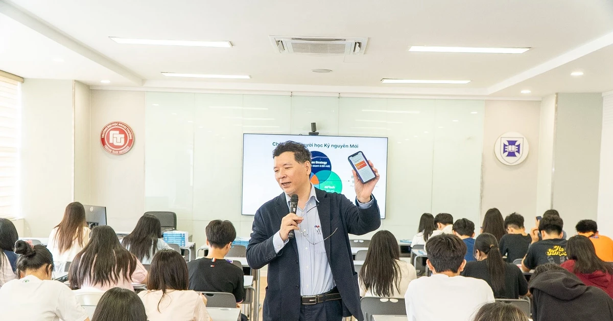 Mở ngành Thương mại điện tử: Trường Đại học Ngoại thương giải bài toán 'khát' nhân sự số cấp cao