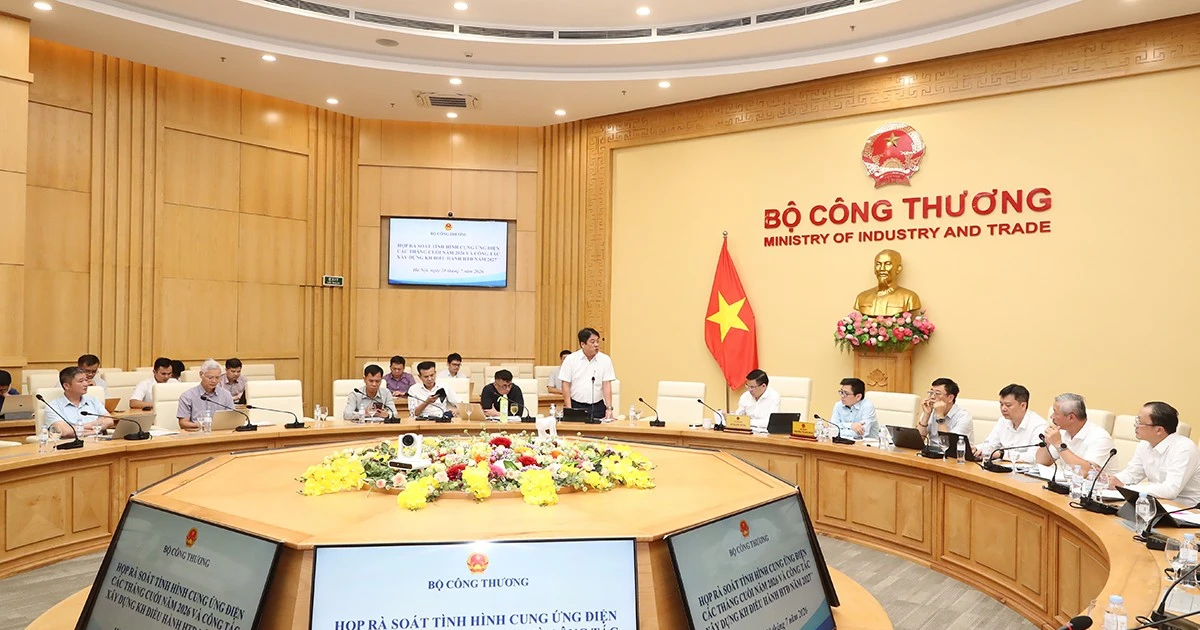 EVNNPT bảo đảm vận hành an toàn hệ thống truyền tải điện, đẩy nhanh các dự án trọng điểm