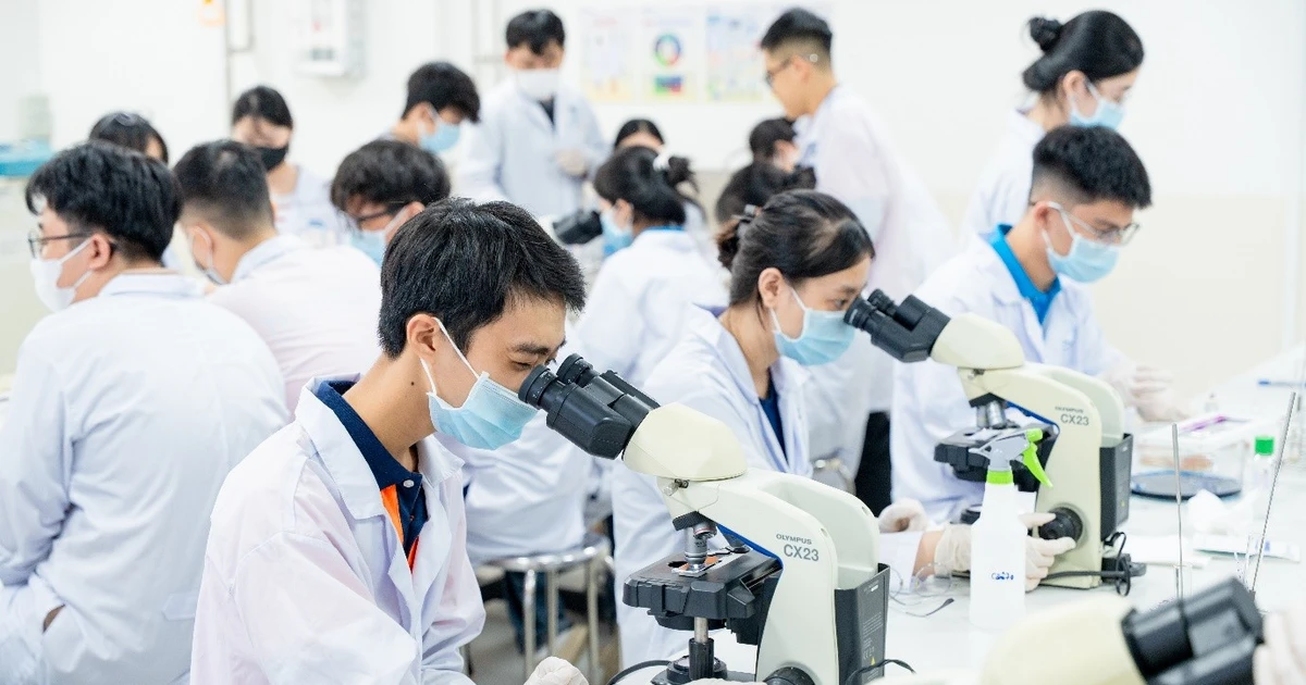 Học Dược tại HUTECH: Vững chuyên môn, chắc tay nghề, nhận học bổng 30% học phí toàn khoá