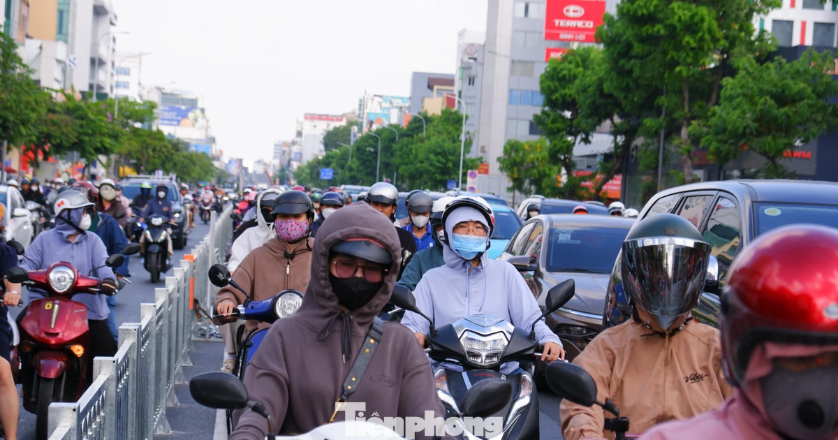 Bất ngờ cửa ngõ sân bay Tân Sơn Nhất sau khi 'phân luồng linh hoạt'