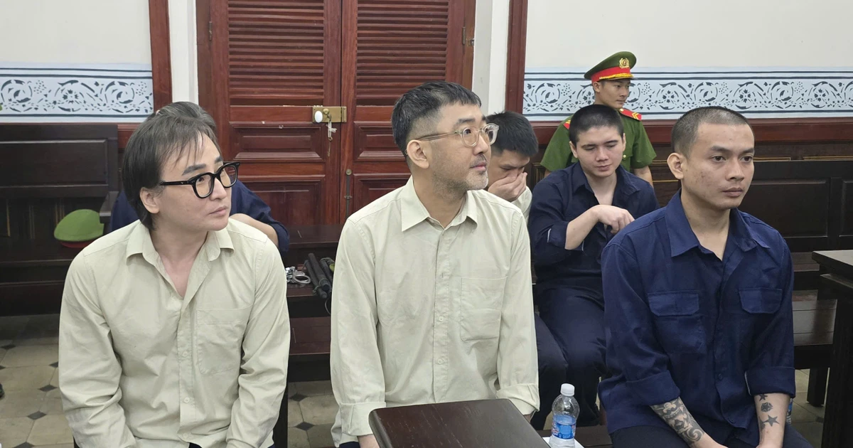 Môi giới mại dâm, ông chủ quán karaoke người Hàn Quốc lĩnh 5 năm tù