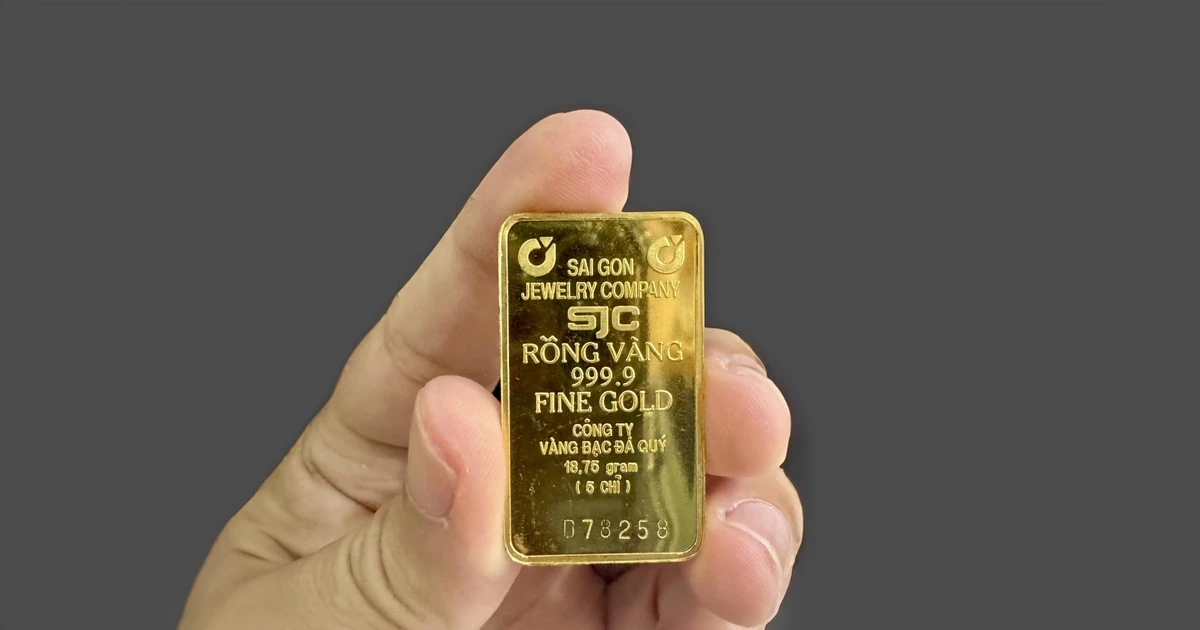 Giá vàng giảm rất mạnh