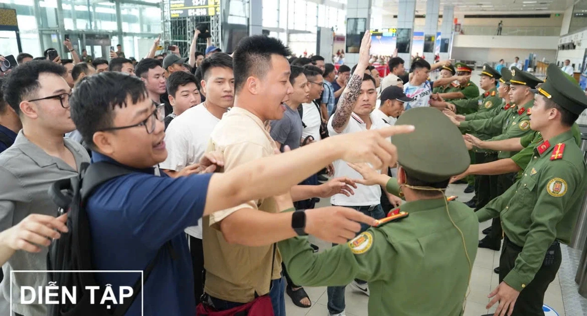 Hơn 300 người diễn tập khẩn nguy an ninh tại sân bay Nội Bài