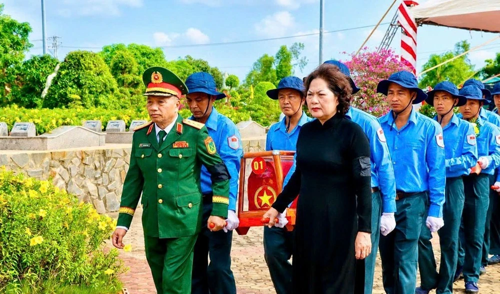 Đồng Tháp truy điệu, an táng 68 hài cốt liệt sĩ
