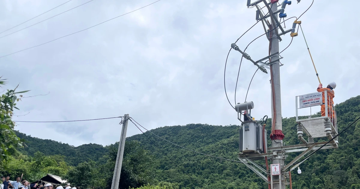 Ánh sáng điện lưới Quốc gia đến với bản cuối cùng của tỉnh Lai Châu