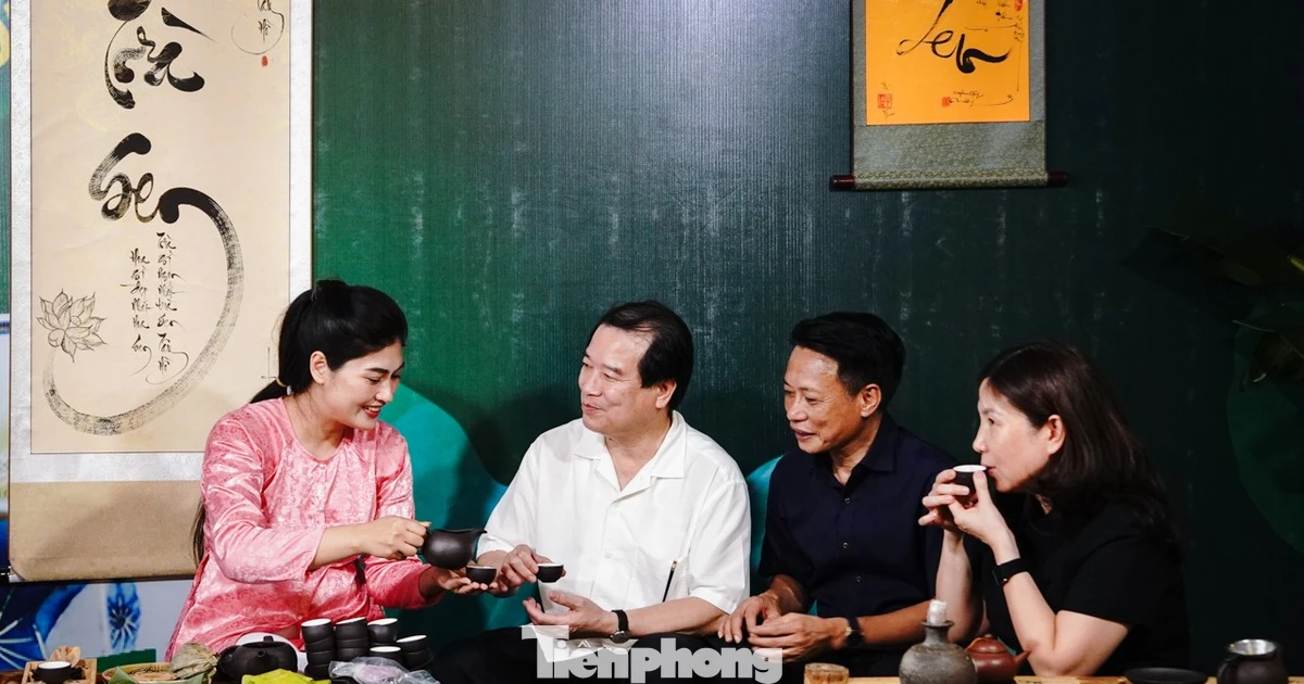 Đến phố Trịnh Công Sơn thưởng thức Lễ hội đồ uống Hà Nội