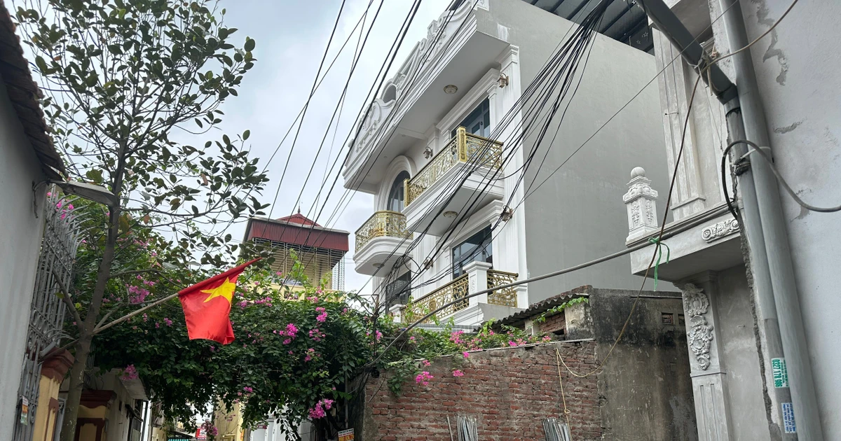 Hơn 100 hộ dân chờ sổ đỏ suốt 27 năm dù chính quyền đã giao đất, thu tiền
