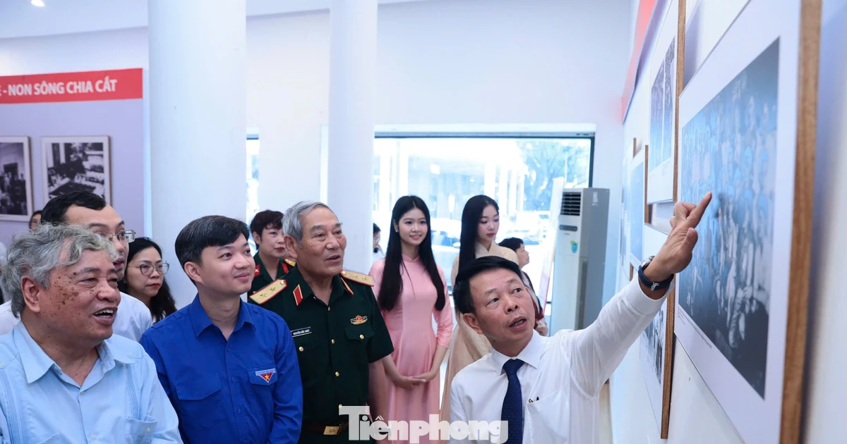 Khai mạc triển lãm 51 năm - Bản hùng ca thống nhất