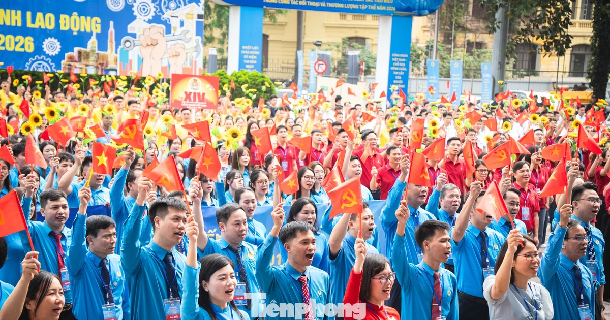 Hà Nội: Hơn 1.000 người tham gia diễu hành kỷ niệm 140 năm Ngày Quốc tế Lao động