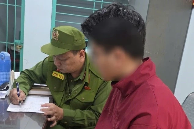 Hà Nội: Kẻ biến thái quay lén tại nhà vệ sinh nữ tại Trung tâm phục vụ hành chính công