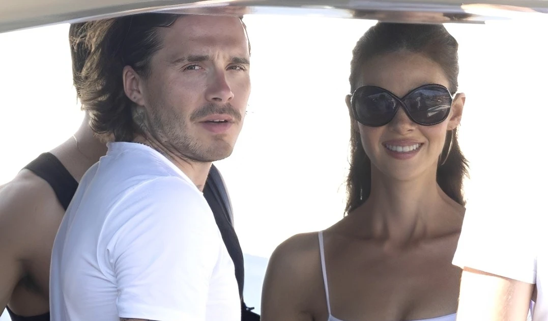David Beckham ở cách con trai Brooklyn 5 phút đi bộ nhưng không gặp mặt