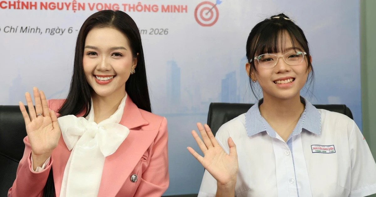 Chuyên gia đang tư vấn tuyển sinh khối ngành Khoa học Xã hội - Truyền thông