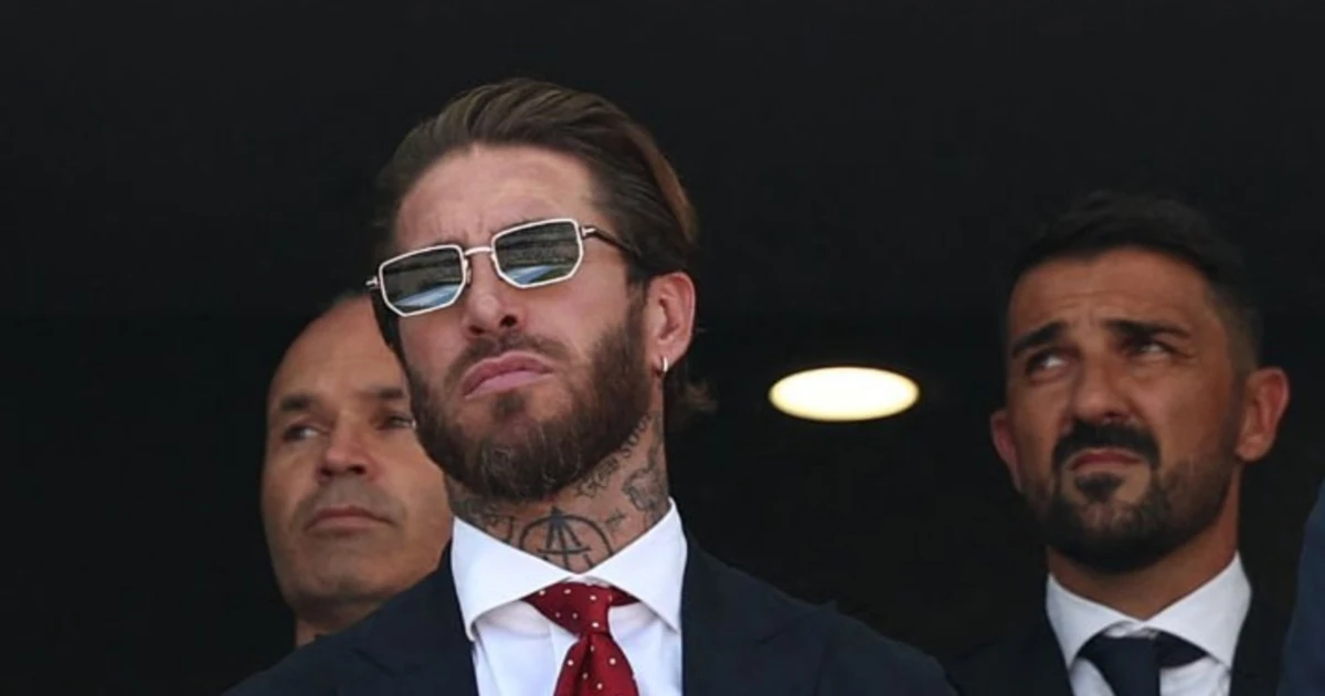 Bức ảnh toàn huyền thoại khiến diện mạo Sergio Ramos gây sốt