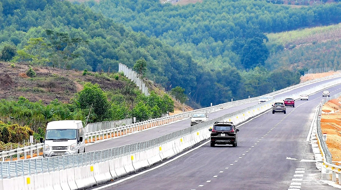 Cao tốc Tuyên Quang – Phú Thọ bị kê khống khối lượng hàng chục tỷ đồng