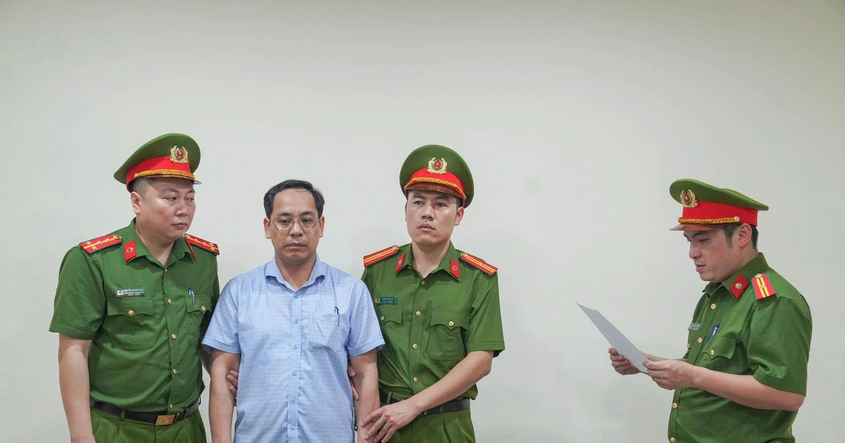 Bắt nhóm lãnh đạo trung tâm bảo trợ xã hội và trường nội trú 'ăn chặn' tiền trợ cấp của người yếu thế