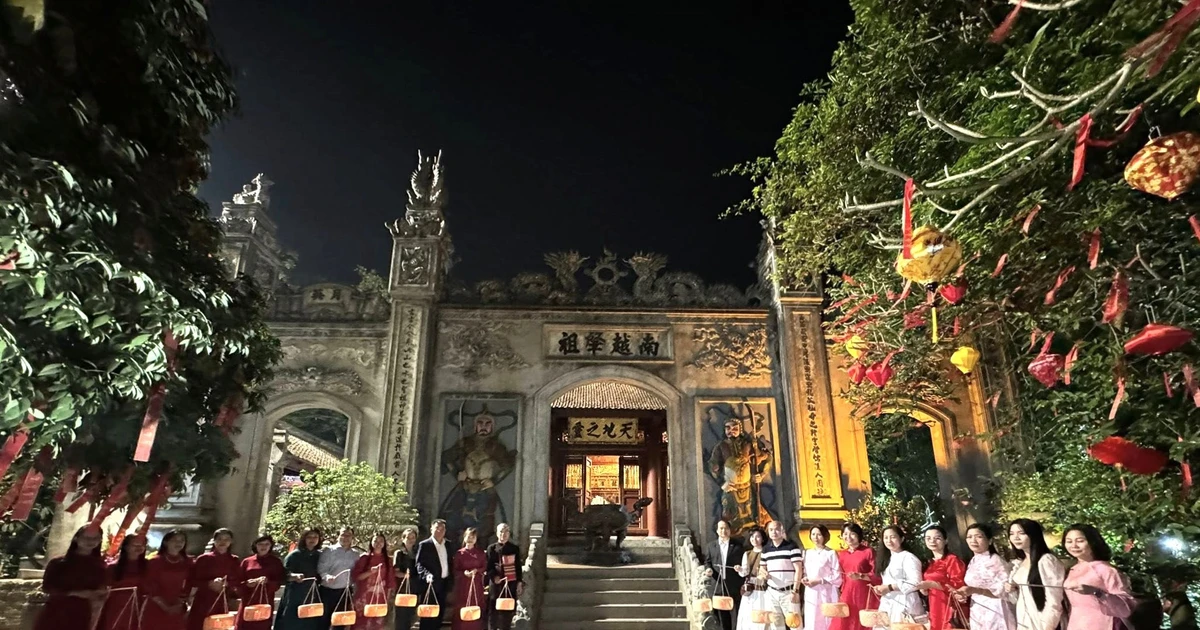 Tour du lịch đêm Đền Hùng có gì đặc biệt?