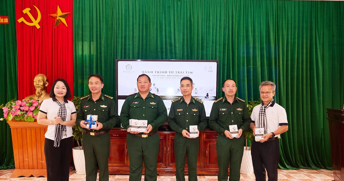 Hành trình Từ Trái Tim tiếp lửa ý chí nơi biên cương