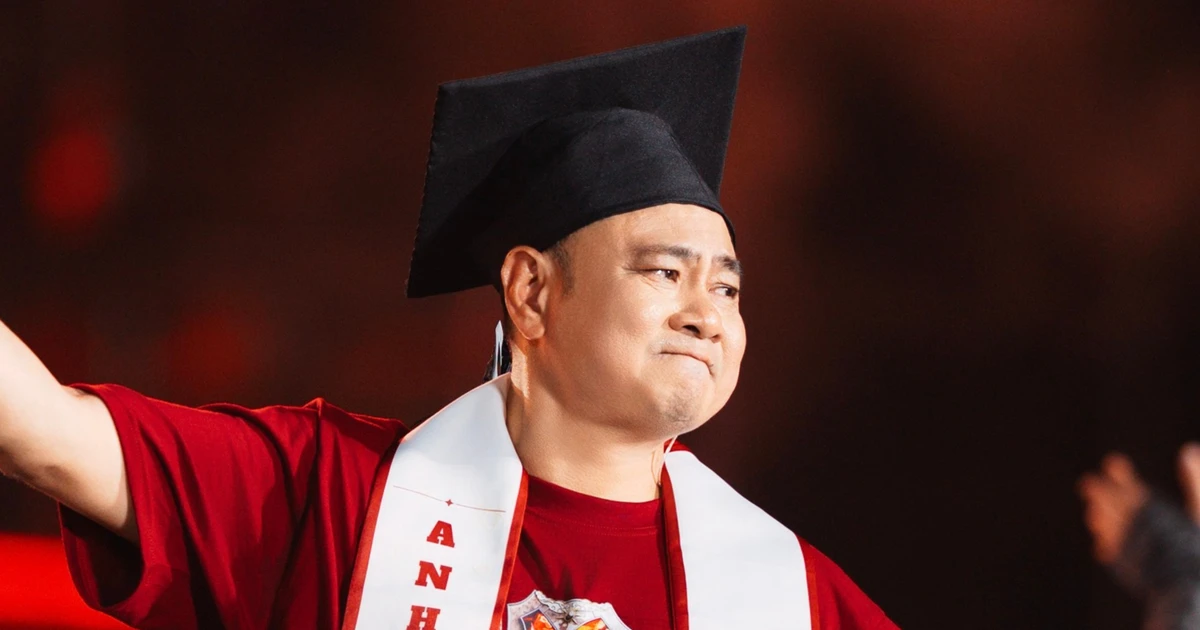 Lễ tốt nghiệp của 33 nghệ sĩ