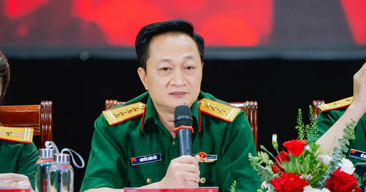 200 nghệ sĩ đổ bộ phố đi bộ Trần Nhân Tông