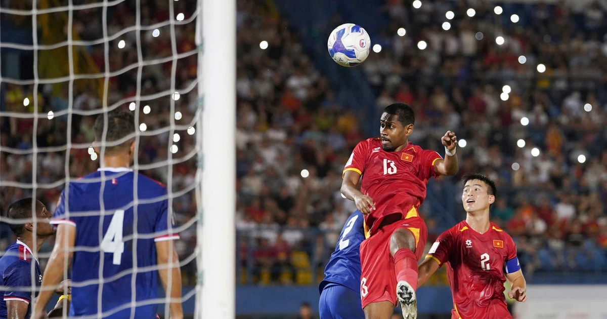 Những dấu hỏi với HLV Kim Sang-sik sau chiến thắng chưa đã mắt với Nepal