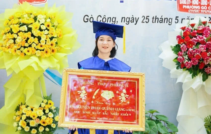 Nữ sinh đạt điểm tuyệt đối 30/30 trong kỳ thi vào lớp 10