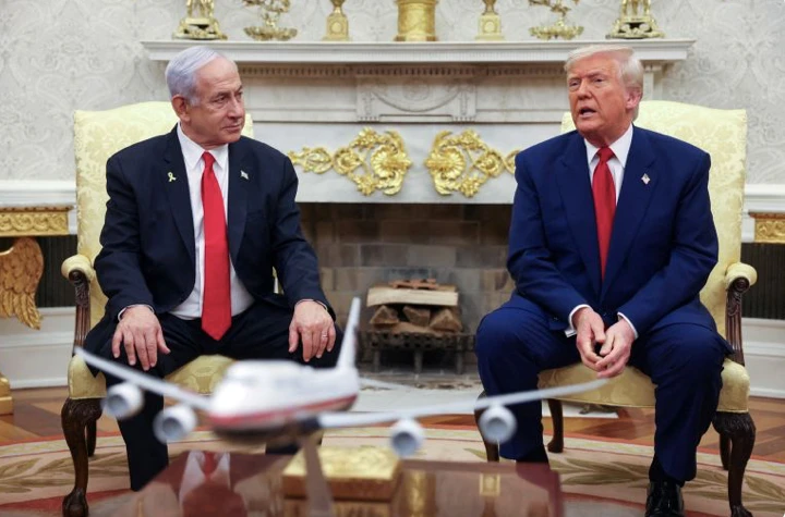 Vùng Vịnh cảm giác bị phản bội sau đòn tấn công choáng váng của Israel