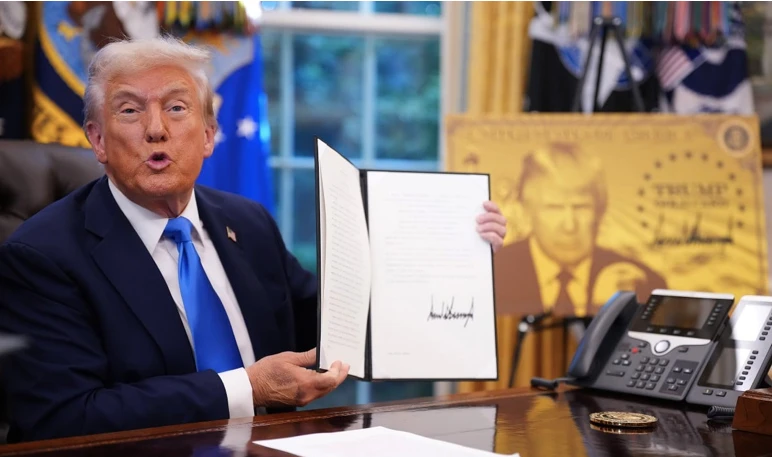 Tình trạng hỗn loạn sau khi Mỹ tăng phí visa H-1B