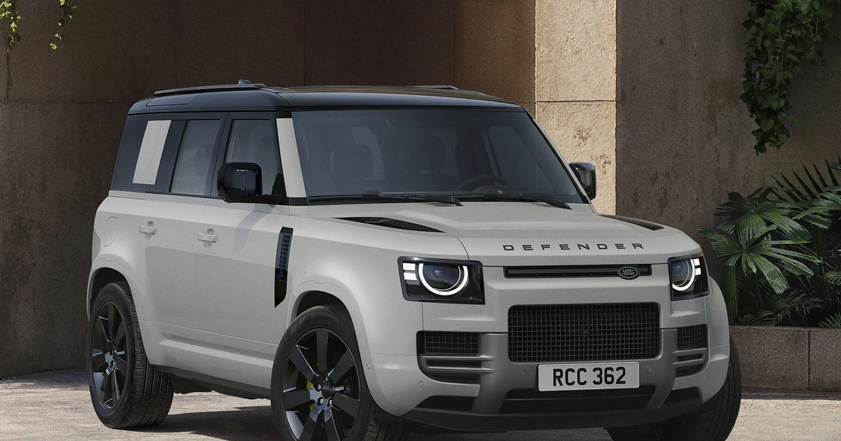 "Xe chơi" Defender Vertex bản mới sắp về Việt Nam có gì đặc biệt?