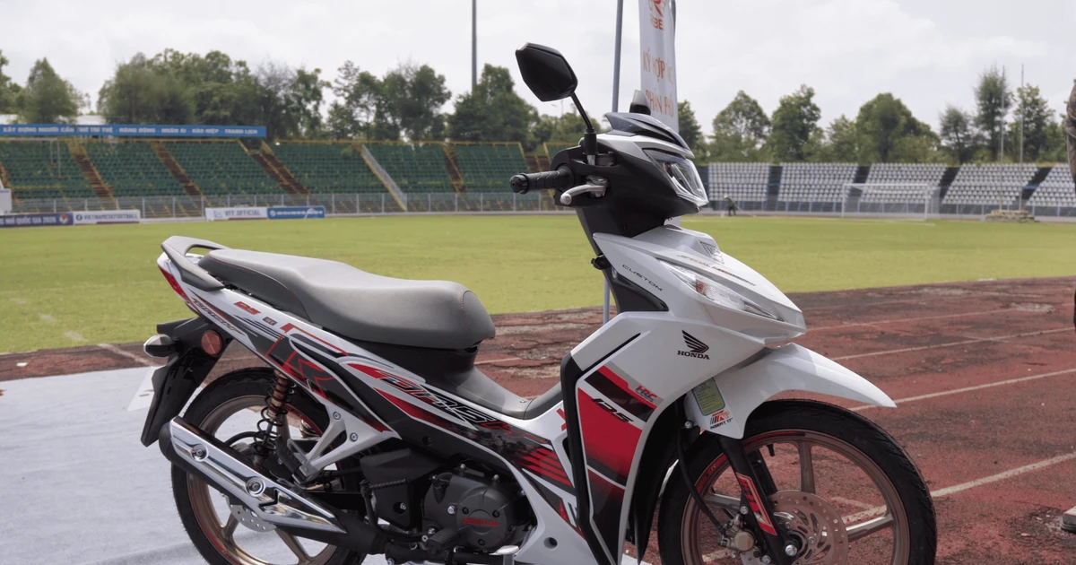 Xe máy số Honda Dash 125 về Việt Nam, giá hơn 80 triệu đồng